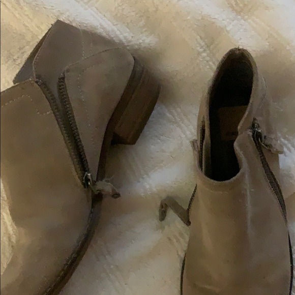 Dolce Vita Ankle Boots 7 - Picture 3 of 3